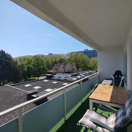 Stuttgart Penthouse Family Room Homestay szállás *