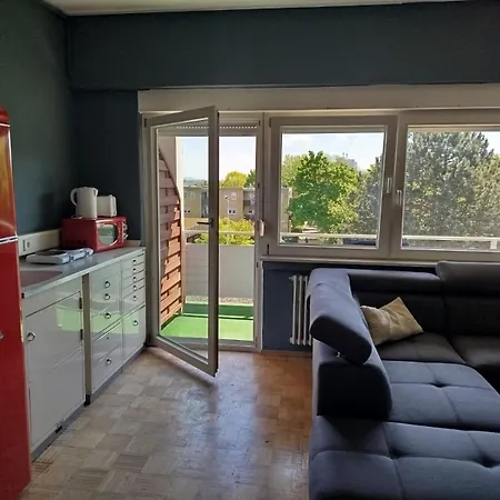 Stuttgart Penthouse Family Room Homestay szállás Stuttgart