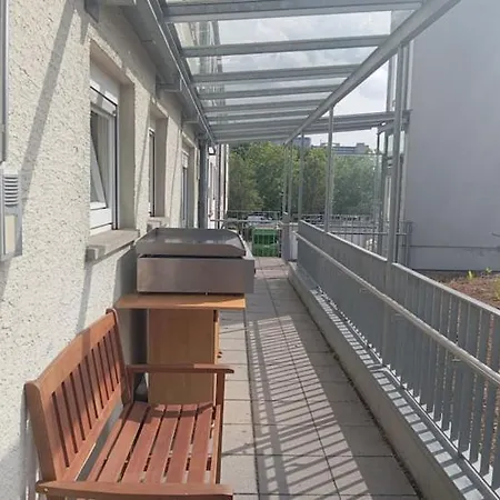 Stuttgart Penthouse Family Room Quarto em Acomodações Particulares Estugarda